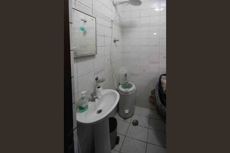 Casa à venda com 450m², 3 quartos e 3 vagas Casa à venda com 450m², 3 quartos e 3 vagasBanheiro da Edícula