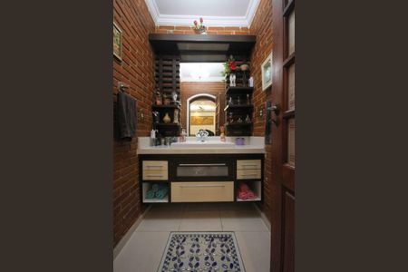 Casa à venda com 450m², 3 quartos e 3 vagas Casa à venda com 450m², 3 quartos e 3 vagasLavabo