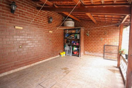 Casa à venda com 450m², 3 quartos e 3 vagas Casa à venda com 450m², 3 quartos e 3 vagasÁrea de Serviço