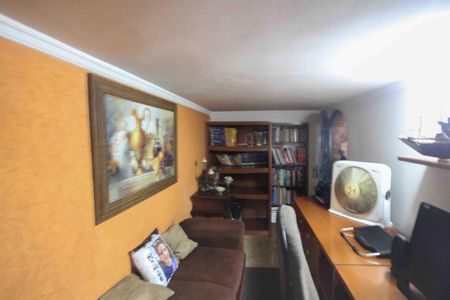 Casa à venda com 450m², 3 quartos e 3 vagas Casa à venda com 450m², 3 quartos e 3 vagasEscritório