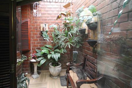 Casa à venda com 450m², 3 quartos e 3 vagas Casa à venda com 450m², 3 quartos e 3 vagasJardim de inverno