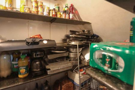 Casa à venda com 450m², 3 quartos e 3 vagas Casa à venda com 450m², 3 quartos e 3 vagasDispensa