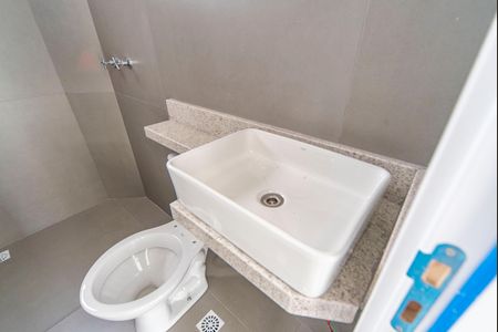 Apartamento à venda com 140m², 3 quartos e 2 vagas Apartamento à venda com 140m², 3 quartos e 2 vagasBanheiro Suíte