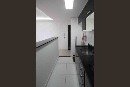 Cozinha de apartamento para alugar com 1 quarto, 35m² em Vila Tolstoi, São Paulo