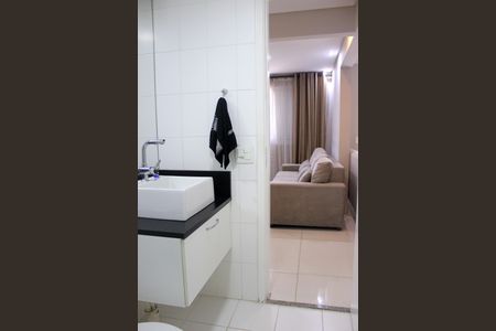 Apartamento à venda com 75m², 3 quartos e 2 vagasBanheiro social