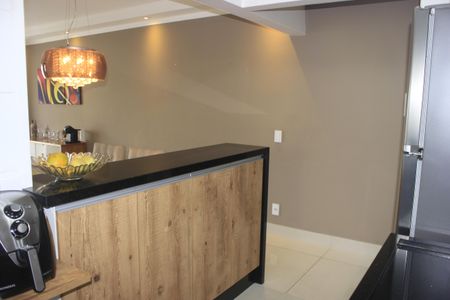 Apartamento à venda com 75m², 3 quartos e 2 vagasCozinha