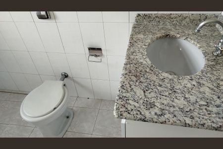 Casa à venda com 240m², 4 quartos e 3 vagas Casa à venda com 240m², 4 quartos e 3 vagasBanheiro 2 - Suite