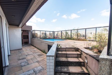 Apartamento à venda com 161m², 4 quartos e 3 vagasPiscina