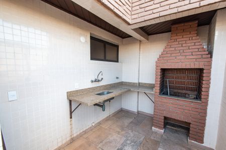 Apartamento à venda com 161m², 4 quartos e 3 vagasChurrasqueira