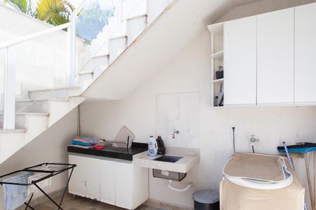 Casa à venda com 220m², 3 quartos e 7 vagasÁrea de Serviço