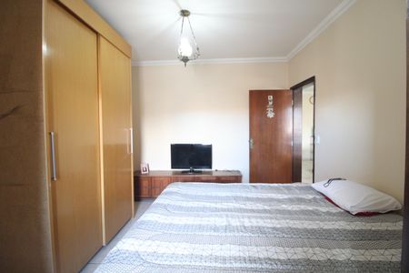 Casa para alugar com 200m², 3 quartos e 2 vagasSuíte 3