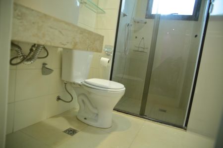 Apartamento à venda com 55m², 2 quartos e 2 vagasBanheiro Social
