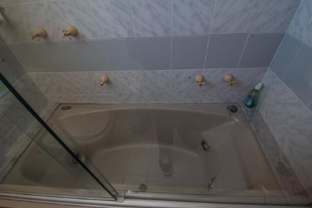 Apartamento à venda com 178m², 3 quartos e 2 vagasBanheiro da Suíte