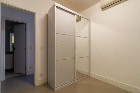 Apartamento à venda com 67m², 2 quartos e 1 vagaQuarto