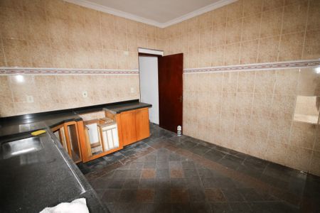 Casa para alugar com 176m², 3 quartos e 2 vagasCozinha