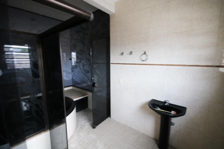 Casa para alugar com 176m², 3 quartos e 2 vagasBanheiro da Suíte 1