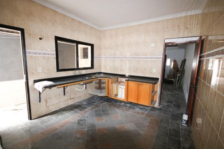 Casa para alugar com 176m², 3 quartos e 2 vagasCozinha