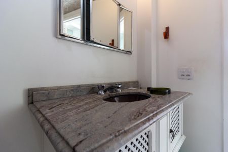 Apartamento à venda com 85m², 3 quartos e sem vagaBanheiro