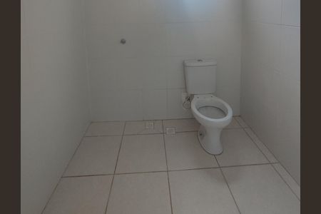 Banheiro de apartamento para alugar com 2 quartos, 43m² em Centro, Contagem