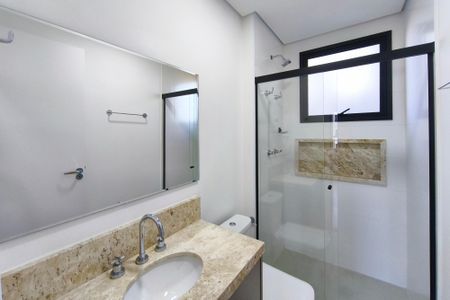 Apartamento à venda com 77m², 2 quartos e 2 vagas Apartamento à venda com 77m², 2 quartos e 2 vagasBanheiro Social