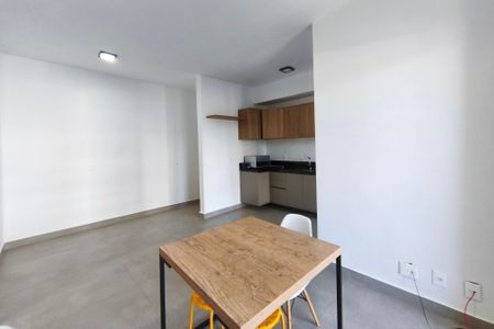 Sala de apartamento à venda com 2 quartos, 77m² em Swiss Park, Campinas