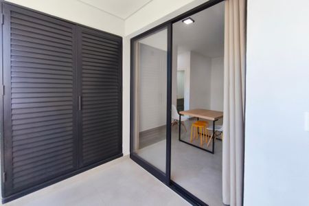 Apartamento à venda com 77m², 2 quartos e 2 vagas Apartamento à venda com 77m², 2 quartos e 2 vagasVaranda gourmet