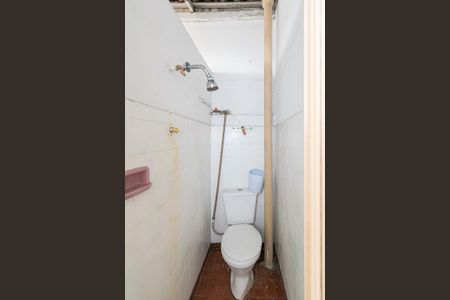 Casa para alugar com 90m², 2 quartos e 5 vagas Casa para alugar com 90m², 2 quartos e 5 vagasBanheiro de serviço