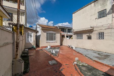 Casa para alugar com 90m², 2 quartos e 5 vagas Casa para alugar com 90m², 2 quartos e 5 vagasVaranda