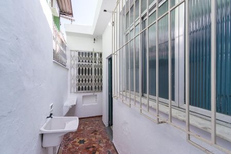 Casa para alugar com 90m², 2 quartos e 5 vagas Casa para alugar com 90m², 2 quartos e 5 vagasÁrea de serviço 1