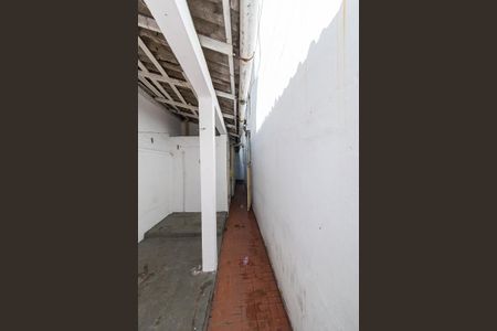 Casa para alugar com 90m², 2 quartos e 5 vagas Casa para alugar com 90m², 2 quartos e 5 vagasEntrada lateral