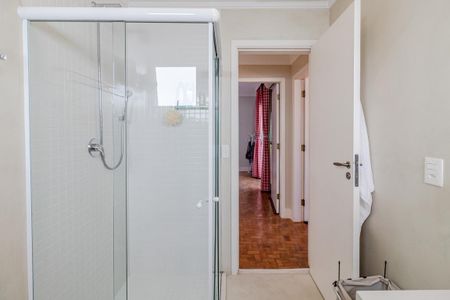 Casa à venda com 350m², 3 quartos e 4 vagasBanheiro Social