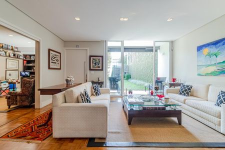 Sala de casa à venda com 3 quartos, 350m² em Jardim Paulistano, São Paulo