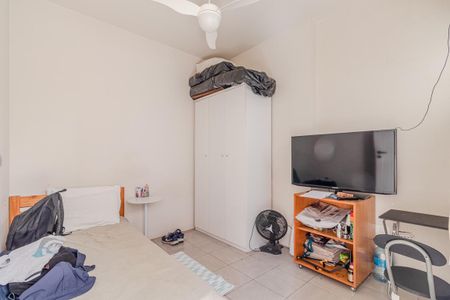 Casa à venda com 350m², 3 quartos e 4 vagasQuarto de Serviço