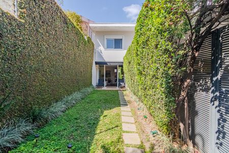 Casa à venda com 350m², 3 quartos e 4 vagasJardim