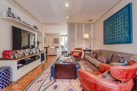 Casa à venda com 350m², 3 quartos e 4 vagasSala