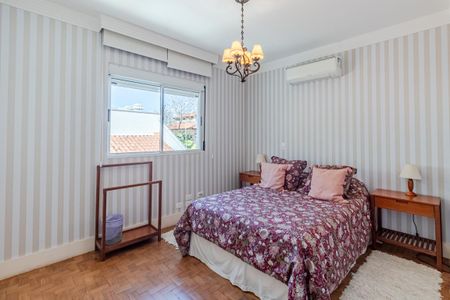 Casa à venda com 350m², 3 quartos e 4 vagasQuarto 2
