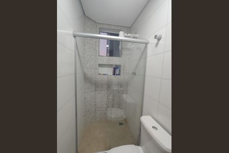 Apartamento à venda com 57m², 2 quartos e 1 vaga Apartamento à venda com 57m², 2 quartos e 1 vagaBanheiro