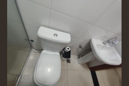 Apartamento à venda com 57m², 2 quartos e 1 vaga Apartamento à venda com 57m², 2 quartos e 1 vagaBanheiro