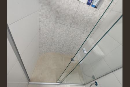 Apartamento à venda com 57m², 2 quartos e 1 vaga Apartamento à venda com 57m², 2 quartos e 1 vagaBanheiro