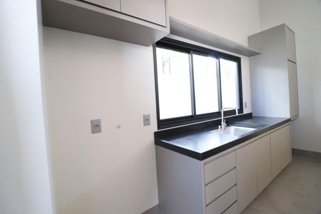 Casa de condomínio para alugar com 212m², 3 quartos e 3 vagasCozinha