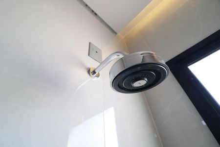 Casa de condomínio para alugar com 212m², 3 quartos e 3 vagasBanheiro da Suíte 2