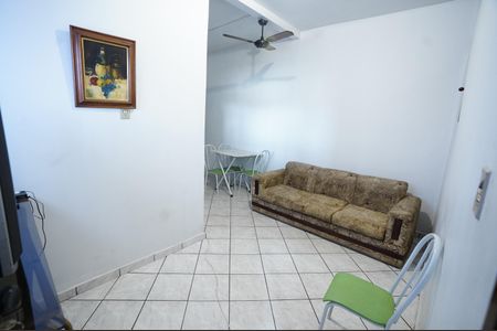 Sala/Cozinha de kitnet/studio para alugar com 1 quarto, 40m² em Vila dos Alpes, Goiânia