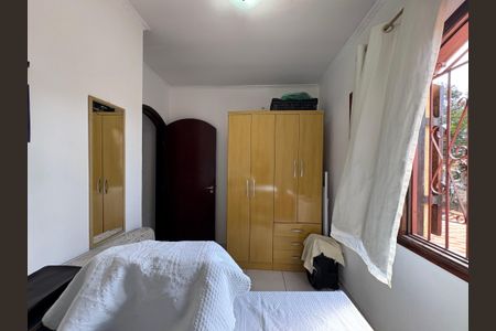 Casa à venda com 147m², 3 quartos e 3 vagasQuarto 2