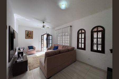 Casa à venda com 147m², 3 quartos e 3 vagasSala