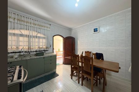 Casa à venda com 147m², 3 quartos e 3 vagasCozinha