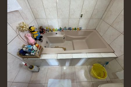 Casa à venda com 147m², 3 quartos e 3 vagasBanheiro da Suíte