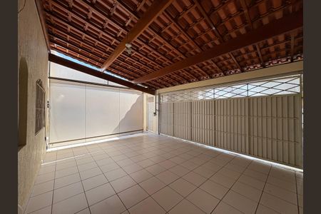 Casa à venda com 147m², 3 quartos e 3 vagasGaragem