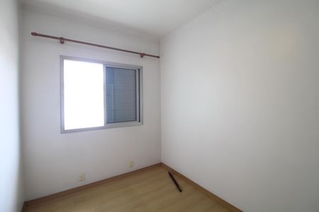 Quarto 2 de casa à venda com 3 quartos, 240m² em Jardim Itacolomi, São Paulo