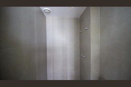 Apartamento à venda com 81m², 2 quartos e 1 vagaBanheiro Social