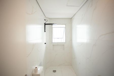 Casa à venda com 140m², 3 quartos e 1 vagaBanheiro